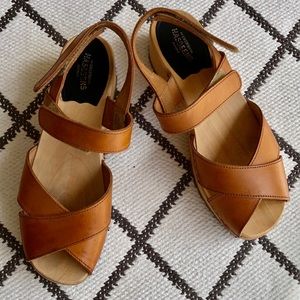 Swedish Hasbeens Cross Tracta (Tan)